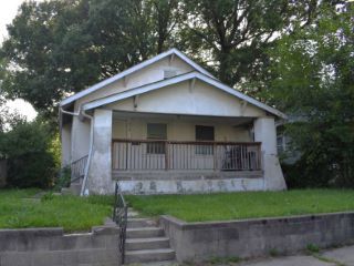 Foreclosed Home - 714 N GLADSTONE AVE, 46201