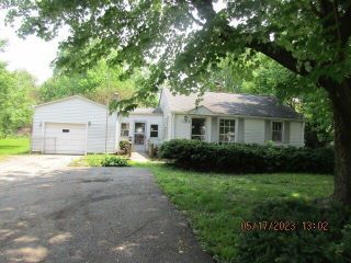 Foreclosed Home - 1141 TEMPERANCE AVE, 46203