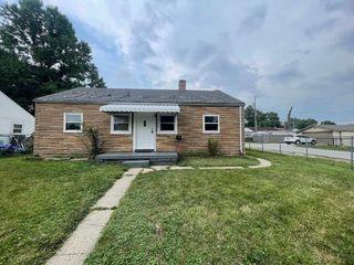 Foreclosed Home - 2249 SAINT PAUL ST, 46203