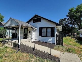 Foreclosed Home - 4706 FLETCHER AVE, 46203