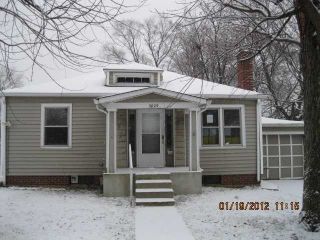 Foreclosed Home - 3825 KINNEAR AVE, 46205