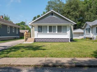 Foreclosed Home - 4904 HILLSIDE AVE, 46205