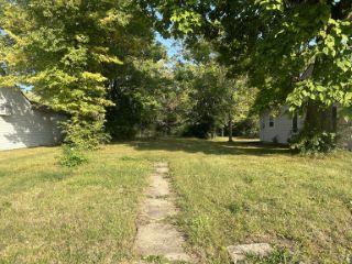 Foreclosed Home - 2553 COLUMBIA AVE, 46205
