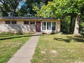 Foreclosed Home - 4460 E 38TH STREET NORTH DR, 46218