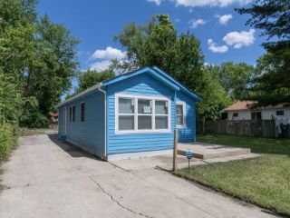Foreclosed Home - 2963 N COLORADO AVE, 46218