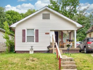 Foreclosed Home - 2875 ADAMS ST, 46218