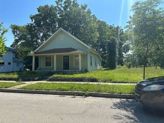 Foreclosed Home - 2333 ADAMS ST, 46218