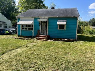 Foreclosed Home - 3322 N DREXEL AVE, 46218