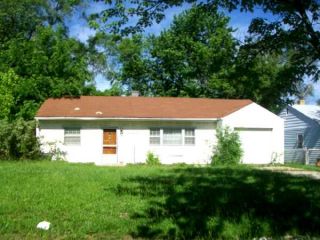 Foreclosed Home - 2238 N WEBSTER AVE, 46219
