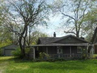 Foreclosed Home - 7105 E 14TH ST, 46219