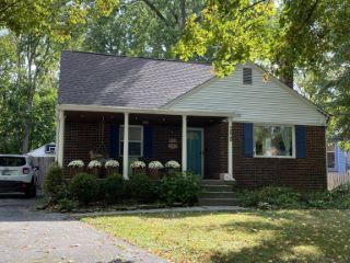 Foreclosed Home - 5829 OAK AVE, 46219