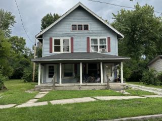 Foreclosed Home - 5824 DEWEY AVE, 46219