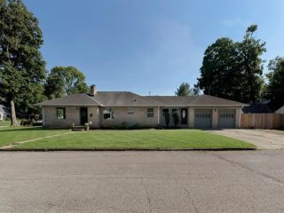 Foreclosed Home - 5960 KINGSLEY DR, 46220