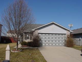 Foreclosed Home - 5410 CRADLE RIVER CT, 46221