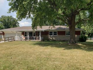 Foreclosed Home - 4034 FLOYD DR, 46221