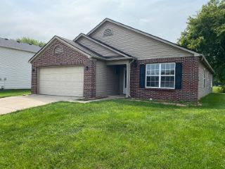Foreclosed Home - 6551 GLORY MAPLE LN, 46221