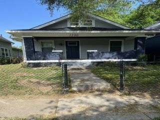 Foreclosed Home - 1230 N PERSHING AVE, 46222
