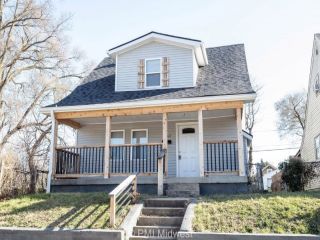 Foreclosed Home - 1043 N MOUNT ST, 46222