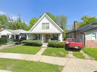 Foreclosed Home - 1135 N HOLMES AVE, 46222