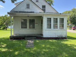 Foreclosed Home - 1850 N GOODLET AVE, 46222