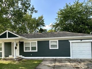 Foreclosed Home - 1801 N LIVINGSTON AVE, 46222