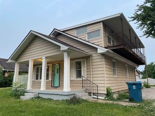 Foreclosed Home - 4927 W VERMONT ST, 46224
