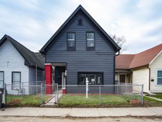 Foreclosed Home - 1914 UNION ST, 46225