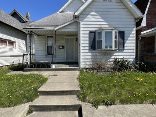 Foreclosed Home - 2149 S MERIDIAN ST, 46225