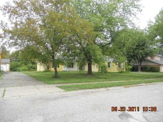 Foreclosed Home - 5406 LEONE DR, 46226