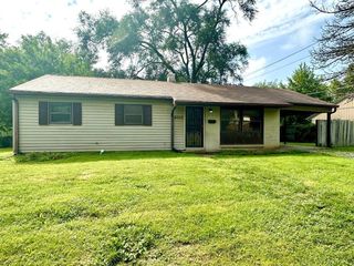 Foreclosed Home - 4002 N CATHERWOOD AVE, 46226