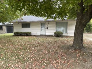 Foreclosed Home - 8530 LENNA CT, 46226