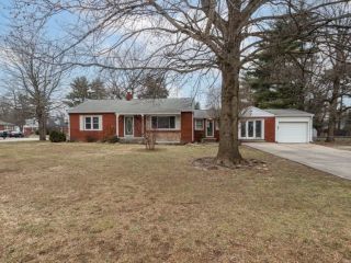 Foreclosed Home - 2708 DUANE DR, 46227