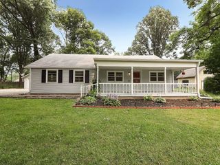 Foreclosed Home - 930 E DUDLEY AVE, 46227