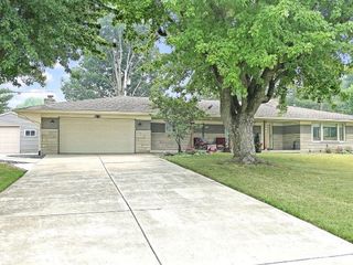 Foreclosed Home - 4615 EARLHAM DR, 46227