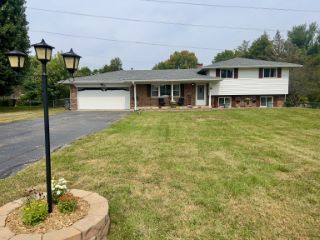 Foreclosed Home - 334 E CRAGMONT DR, 46227