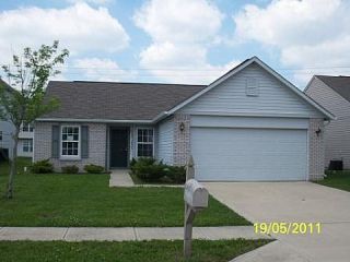 Foreclosed Home - 2612 BRAXTON DR, 46229