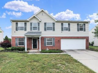 Foreclosed Home - 8855 NEST WAY, 46231