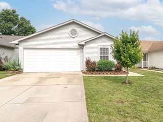Foreclosed Home - 1225 COUNTRY CREEK CIR, 46234