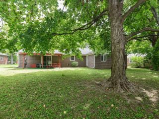 Foreclosed Home - 810 FERNWOOD CT, 46234