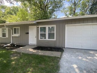 Foreclosed Home - 3944 DOWNES DR, 46235