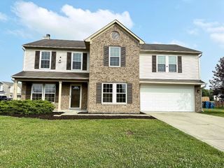 Foreclosed Home - 11729 SINCLAIR DR, 46235