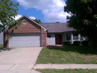 Foreclosed Home - 12428 WINDING CREEK LN, 46236