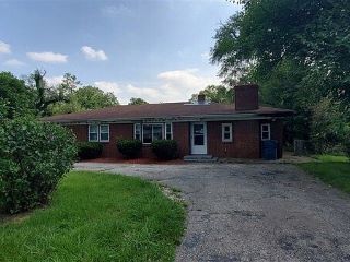 Foreclosed Home - 11647 PEACOCK DR, 46236
