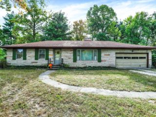 Foreclosed Home - 7315 INDIAN LAKE RD, 46236