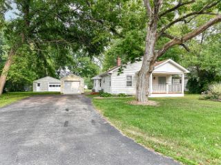 Foreclosed Home - 3819 S OLNEY ST, 46237
