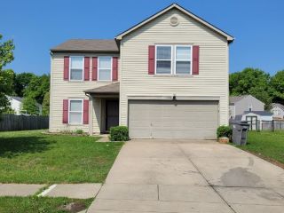 Foreclosed Home - 6406 NIGHTSHADE DR, 46237