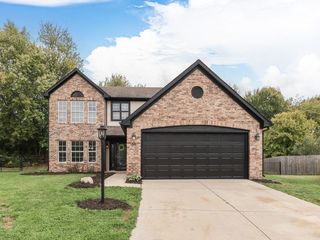 Foreclosed Home - 5853 TROPHY OAKS CT, 46237