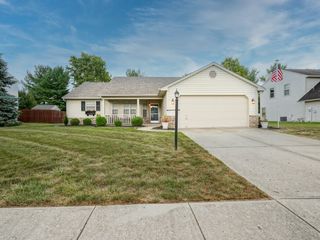 Foreclosed Home - 5747 SPRING OAKS WAY, 46237