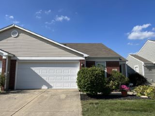 Foreclosed Home - 7906 CORK BEND LN, 46239