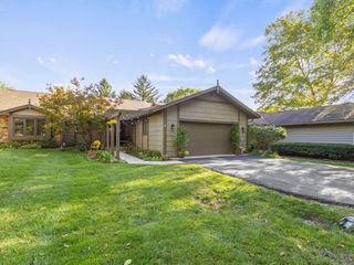 Foreclosed Home - 8051 VAN NESS WAY, 46240